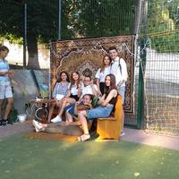 Дискотека 90-х: як у тернопільській школі креативно святкували перший дзвоник