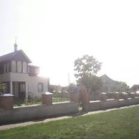 Дорогою на Тернопільщину паломників зустрів велетенський надпис 