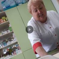 В аптеці тернопільського онкодиспансеру фармацевт дурить клієнтів (фото)