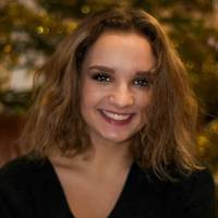 У дівчини з Чорткова виявили дуже рідкісну хворобу. Потрібна допомога