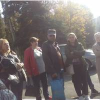 «Вночі «відловили» 40 хлопців»: на Тролейбусній батьки з адвокатами штурмують військкомат