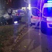 Від удару авто перевернулося: вночі на 