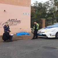 Вранці у Тернополі серед вулиці помер чоловік