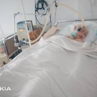 «Знайшли посеред дороги в калюжі крові», — просять допомогти врятувати матір п’ятьох дітей із Тернопільщини (фото)