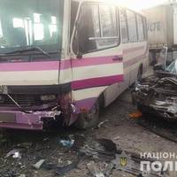 У селі Новостав Шумського району зіткнулися рейсовий автобус та автомобіль, яким керувала 65-річна жінка