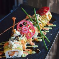 5 причин чому варто замовити суші на доставку з Young?