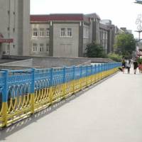 У Тернополі п’яний одесит намагався стрибнути з мосту на залізничну колію