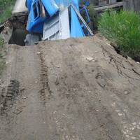 Між селами Вертелка та Городище обвалився міст. ФОТО