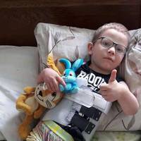 Хлопчику-сироті з Тернополя потрібні кошти на операцію