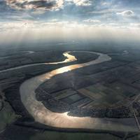 Дністер з висоти пташиного польоту зачаровує користувачів соцмереж