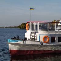 Уже на плаву: у Тернополі можна покататися на теплоході