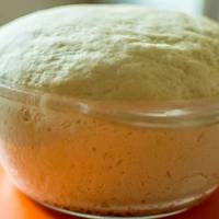 Що додати в тісто для пишності: секрети від досвідченого пекаря