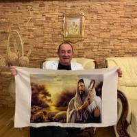 Тернопільський гуморист Гриць Драпак за карантин вишив величезний образ