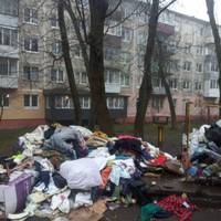 Культура поведінки: у Тернополі серед ночі роблять стихійні сміттєзвалища