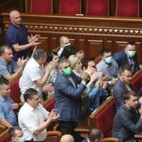 Опалювальний сезон під загрозою зриву через парламент та уряд