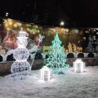 Ще одне місто на Тернопіллі засяяло новорічними вогнями (фото)