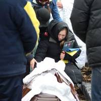 Місто на колінах і в сльозах: на Тернопільщині поховали 27-річного військового льотчика (фото)