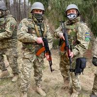 В Україну прибули добровольці з Бразилії та Португалії