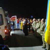 Героя зустрічали на колінах.....Тернопільщина прощається з 23-річним Іваном Аніним