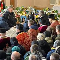 Залишилися дружина і донечка: у Тернополі прощаються з Героєм (фото)