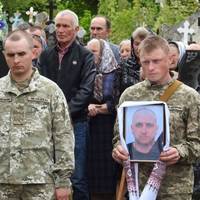 У Вишнівецькій громаді на Тернопільщині попрощалися з Героєм сучасності Сергієм Степанюком