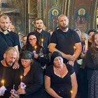 Батько не зміг вимовити й слова: у Вінниці попрощалися з Лізою, яка загинула від ракети ворога