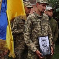 Біля Тернополя поховали 29-річного захисника, який загинув у бою з окупантами (фото)