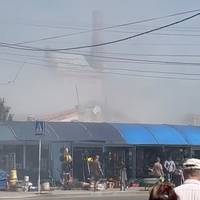 Пожежа в районі тернопільського ринку: полум’я охопило двоповерхову приватну будівлю