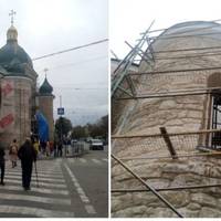 Тернополянин обурений встановленням пластикового вікна в одному з найстаріших храмів міста