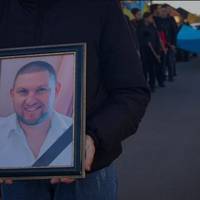 “Тепер Герої пліч-о-пліч на небесах” – Озерна прощалася з Адрієм Ушкевичем брат якого віддав своє життя за Україну в липні