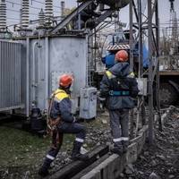 Понад 70% абонентів України вже забезпечені електроенергією