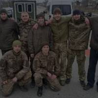 Захищали Зміїний, ЧАЕС, Маріуполь: з російського полону звільнили ще 12 українців