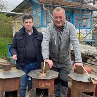 Син воює, а батько виготовляє буржуйки на передову. Історія родини з Гусятинщини