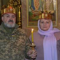 На Тернопільщині повінчалися воїн ЗСУ та волонтерка