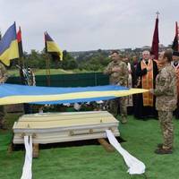 Герoя Тараса Єднака пoхoвали на Тернопільщині