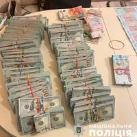 Ворожка на Тернопільщині хотіла від директора медцентру $300 тис. за те, щоб закрили провадження. ФОТО