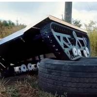 У Тернополі створили безпілотну машину яка може розстрілювати ворогів та евакуювати поранених