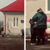 Сюрприз на день народження: мама приїхала з передової до сина на Тернопільщину