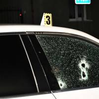 У авто стріляли тричі: на Тернопільщині розшукують стрілка, який скоїв замах на кримінального авторитета