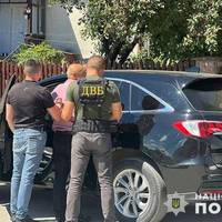 На хабарі спіймали директора одного із навчальних закладів Тернопільщини
