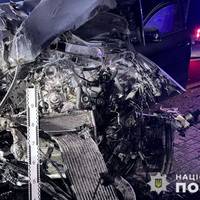 Фатальна автотроща у Тернополі: дівчинка загинула на місці, її друзі - на межі життя і смерті