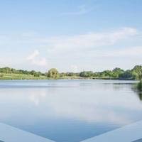 Біля Тернополя незаконно обмежили вхід до водосховища