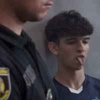 Вперше мама підозрюваного у вбивстві Ірини Фаріон прокоментувала оприлюднені відео правоохоронців