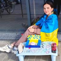 Маленька патріотка з Чорткова зібрала 10 700 грн на ЗСУ