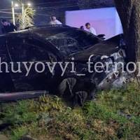 ДТП біля ставу у Тернополі: зіткнулися декілька авто, є постраждалі