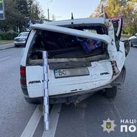 У Тернополі мама і двоє діток потрапили в ДТП