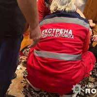 У лікарні померла жінка з Чортківщини, яку вдарив ножем рідний син