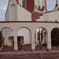 У Тернополі поліцейські розшукують вандалів, які розмалювали церкви у місті