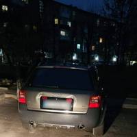 Проігнорував світлофор: тернополянин їхав у розшукуваному авто
