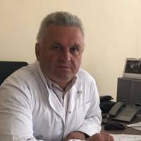 Скандальне звільнення директора лікарні у Козові: громада обурена
